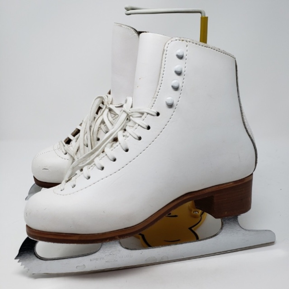 Jackson 1200 Figure Skates with MK Blades
